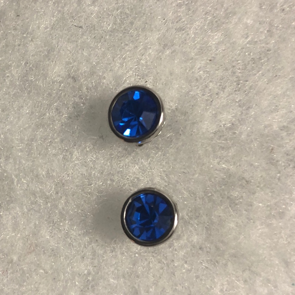 Lia Sophia studs